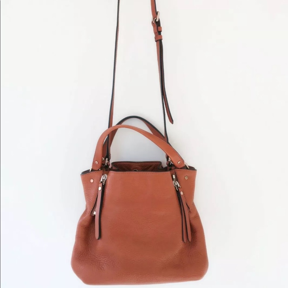 ❌SOLD❌BURBERRY brown leather bucket xbody satchel - Picture 3 of 8
